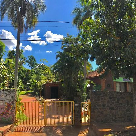 Garden Stone Pansiyon Puerto Iguazú Dış mekan fotoğraf